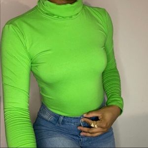 Green long sleeve turtle neck top